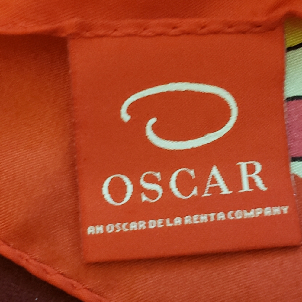100% Silk Oscar by Oscar dela Renta Scarf